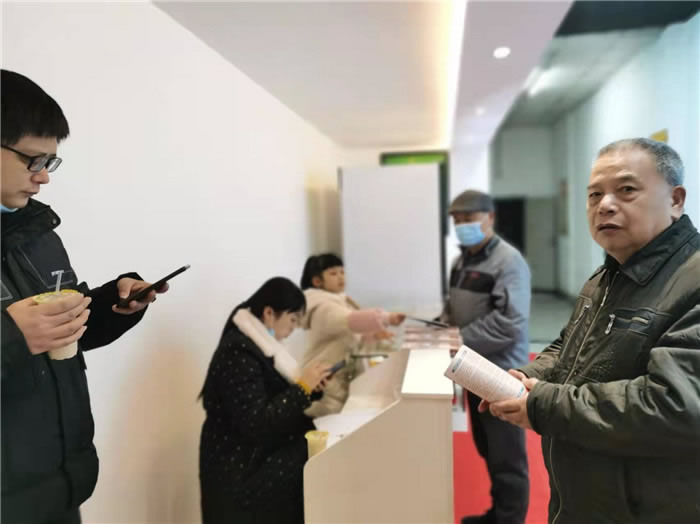 四川中青旅綿陽分社、綿陽市中旅假日旅行社、綿陽自來文化傳播有限公司24H自助售貨服務(wù)盛大開業(yè)