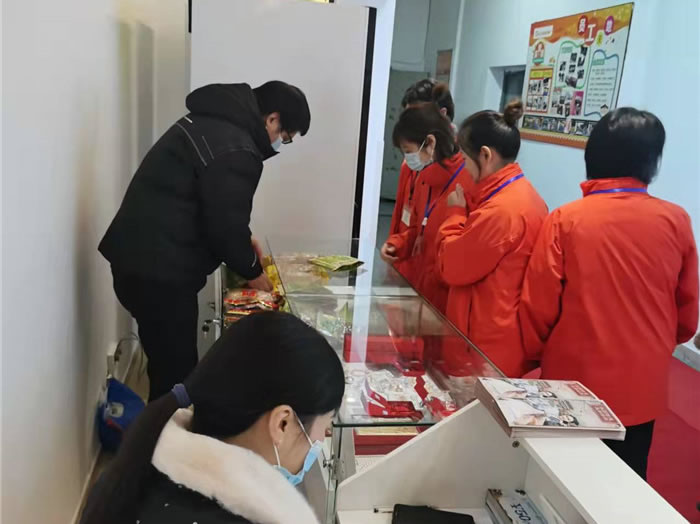 四川中青旅綿陽分社、綿陽市中旅假日旅行社、綿陽自來文化傳播有限公司24H自助售貨服務(wù)盛大開業(yè)